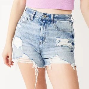 SO boyfriend midi high rise shorts